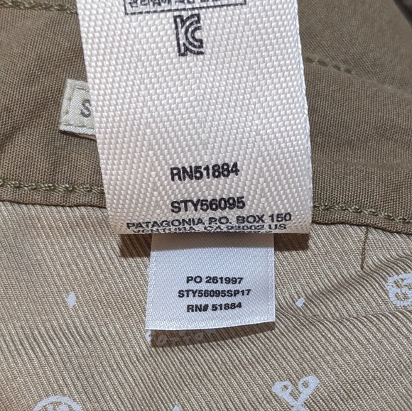 2 For $60! Patagonia Organic Cotton Flat front pants mens 30 32 - Picture 11 of 11